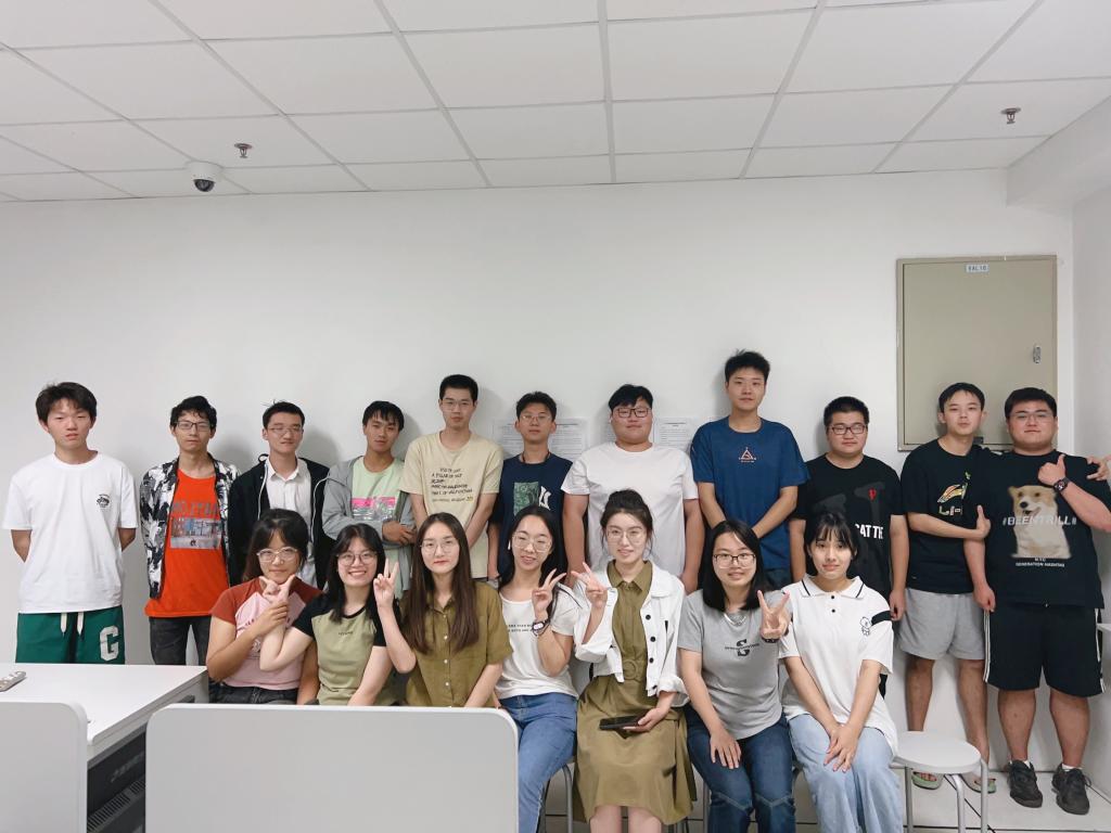 韩国大尺度巜偷欢2