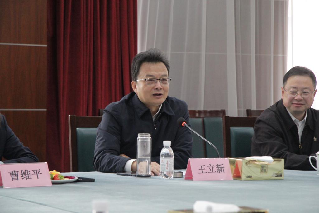 韩国大尺度巜偷欢2